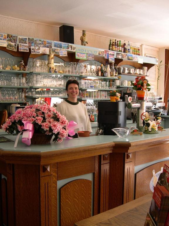 Hotel Restaurant De La Poste A Gerardmer Exterior photo